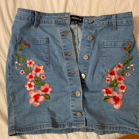 Fashion Nova Jean Skirt - Picture 7 of 9